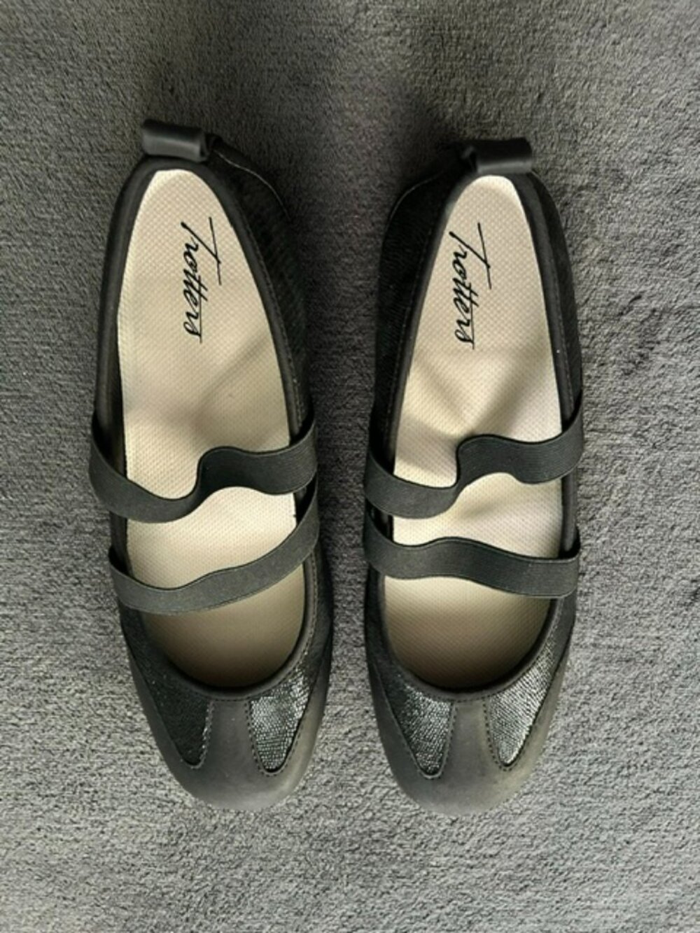 NWT Trotters Josie Mary Jane Flats, Black Lizard, Size 8.5M